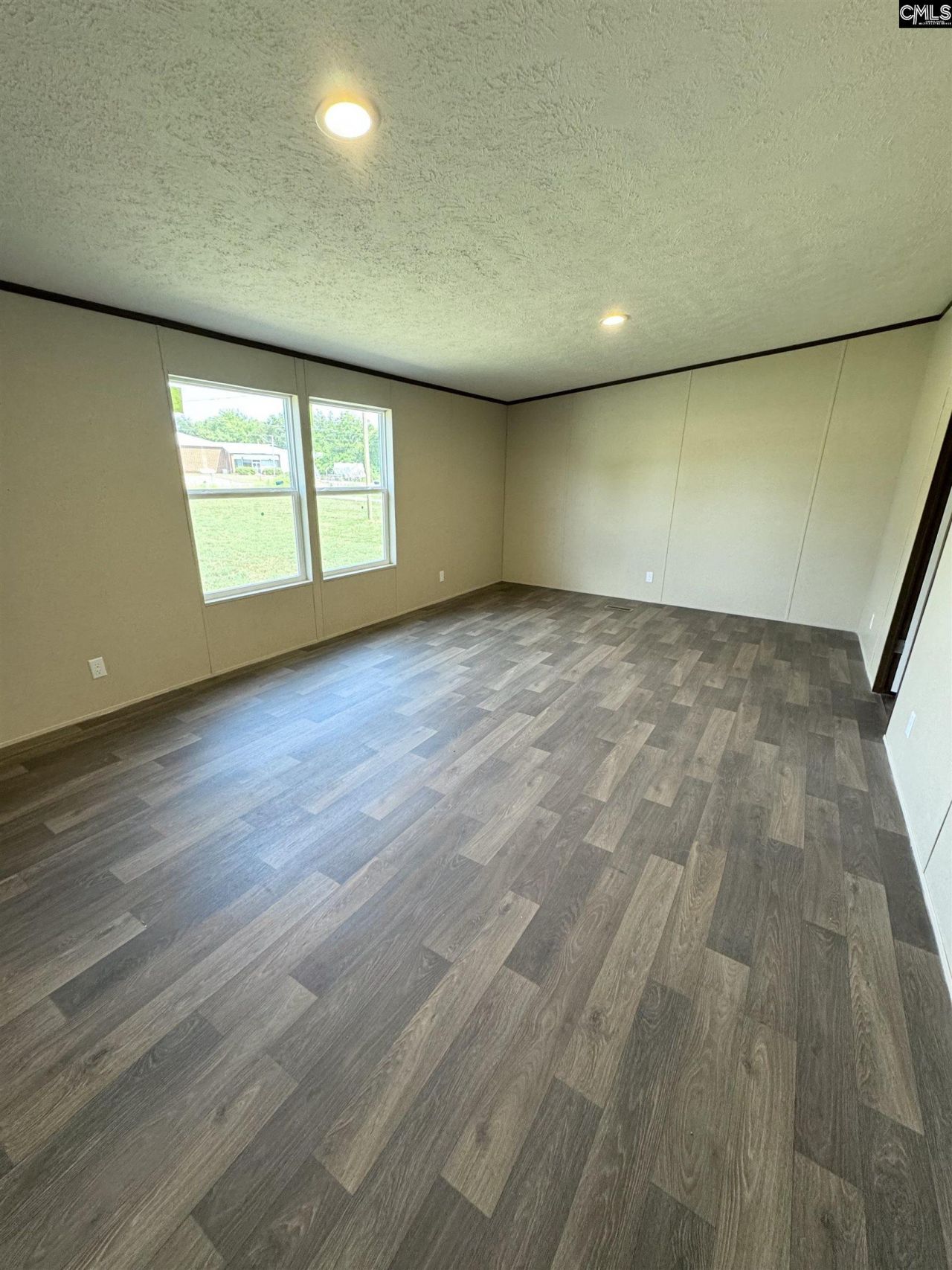1062 Preference Road  Photo 5