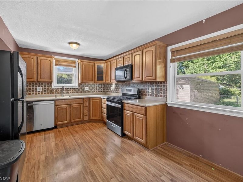 1128 Irene Road, Lyndhurst, OH 44124 Photo 11