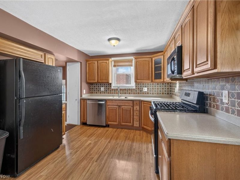 1128 Irene Road, Lyndhurst, OH 44124 Photo 12