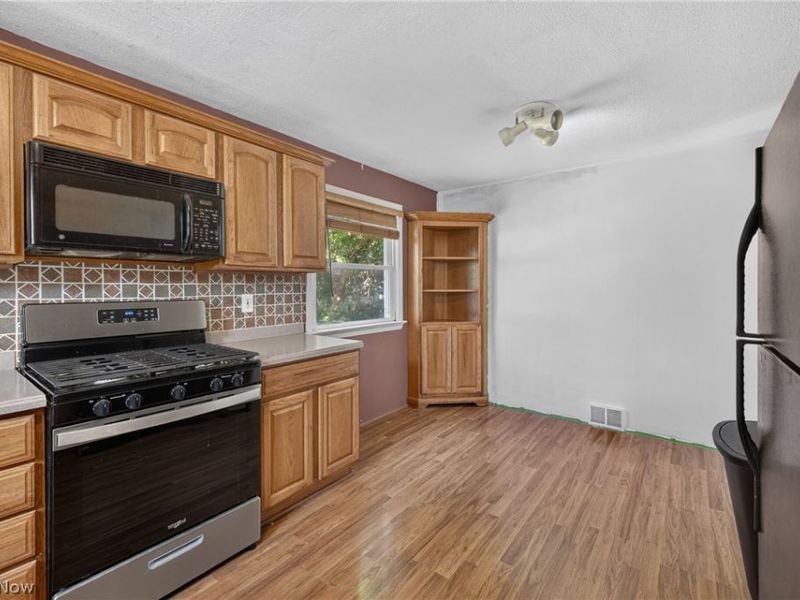 1128 Irene Road, Lyndhurst, OH 44124 Photo 17
