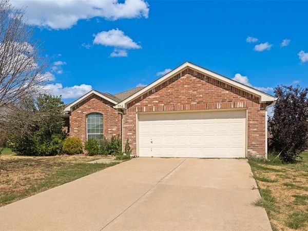 704 Nancy Drive , Royse City, TX 75189