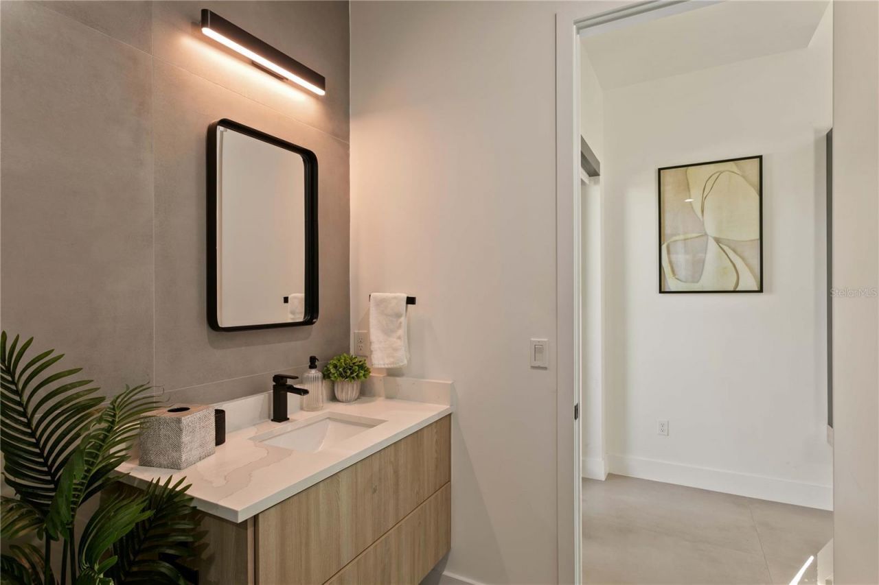 1322 W Grace Street, Tampa, FL 33607 Photo