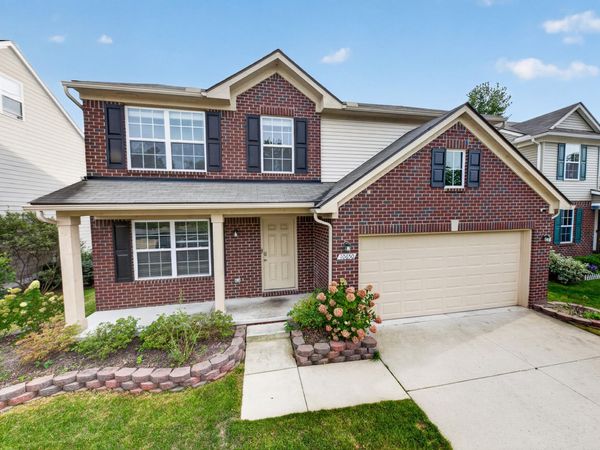 10650 Scarlet Oak Drive, Ypsilanti, MI 48198