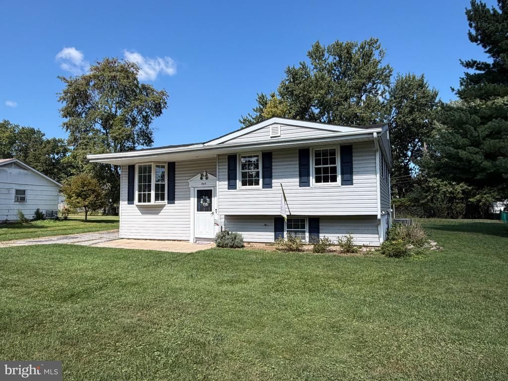 945 SHIRLEY MANOR ROAD , REISTERSTOWN, MD 21136
