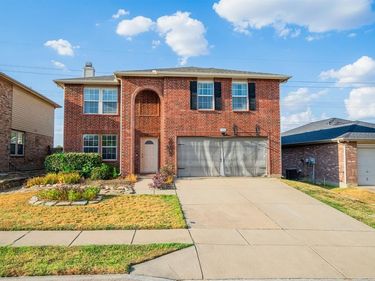 748 Granite Ridge Drive, Fort Worth, TX 76179