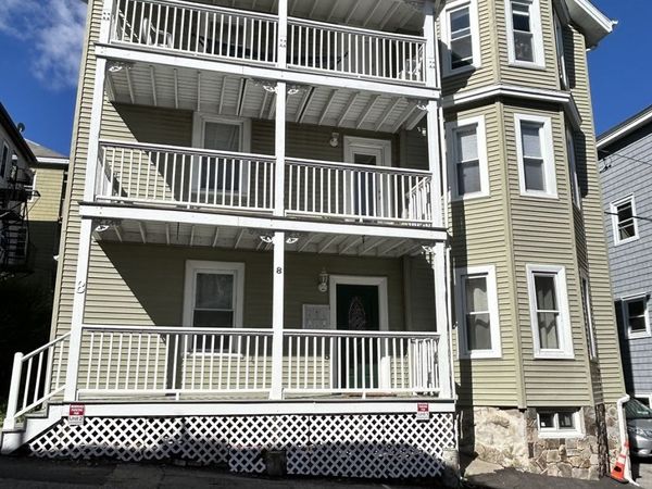 8 White Ave, Brookline, MA 02467
