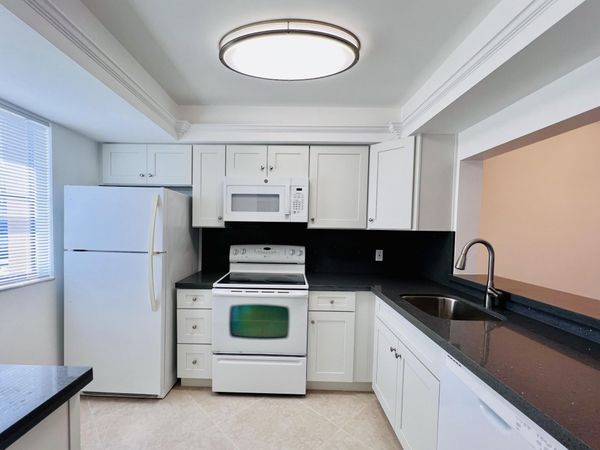 5200 NW 31ST Avenue, Unit 42, Fort Lauderdale, FL 33309