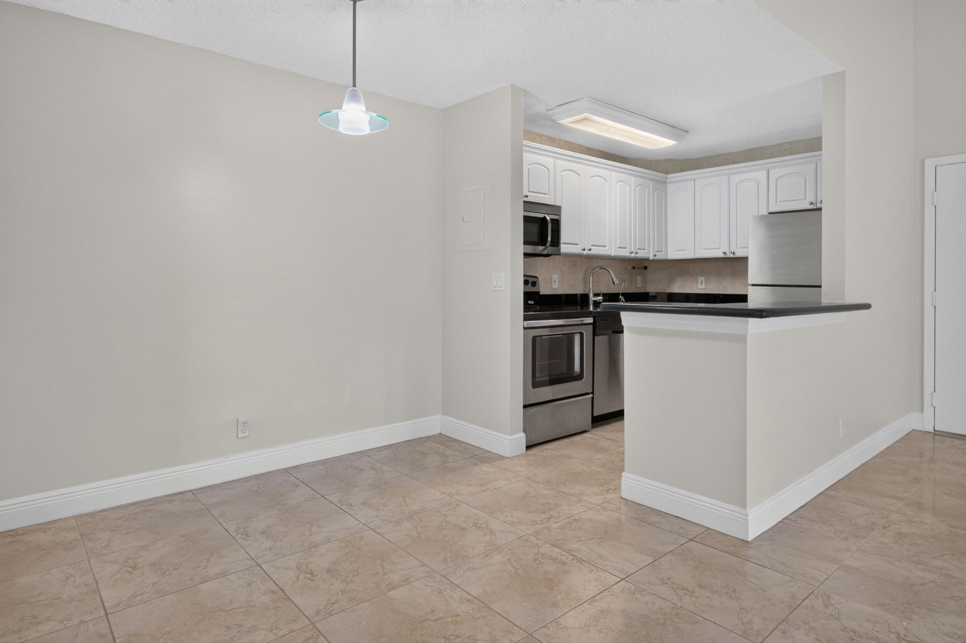 10765 Cleary Boulevard, Unit 307, Plantation, FL 33324 Photo
