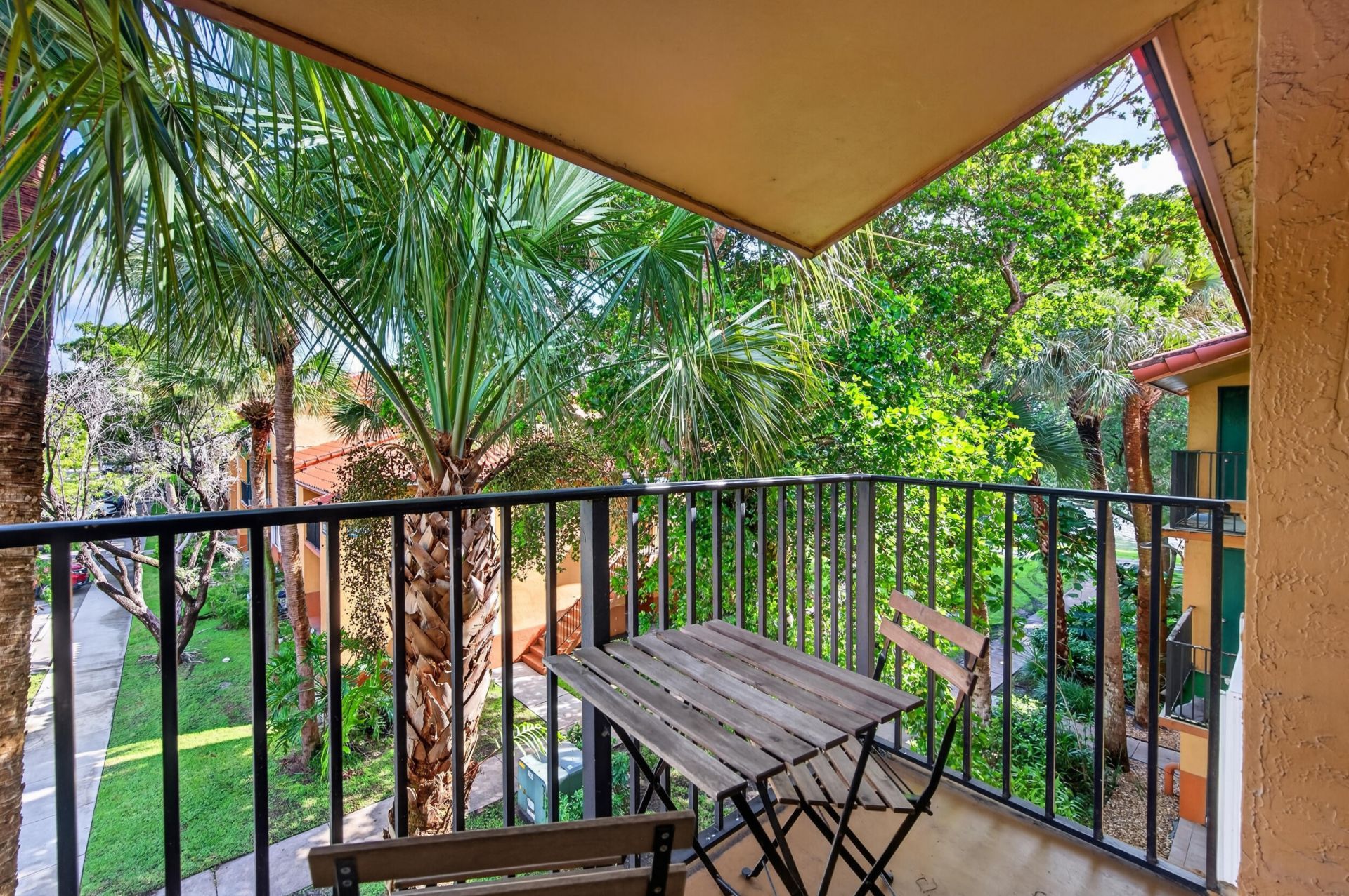 10765 Cleary Boulevard, Unit 307, Plantation, FL 33324 Photo