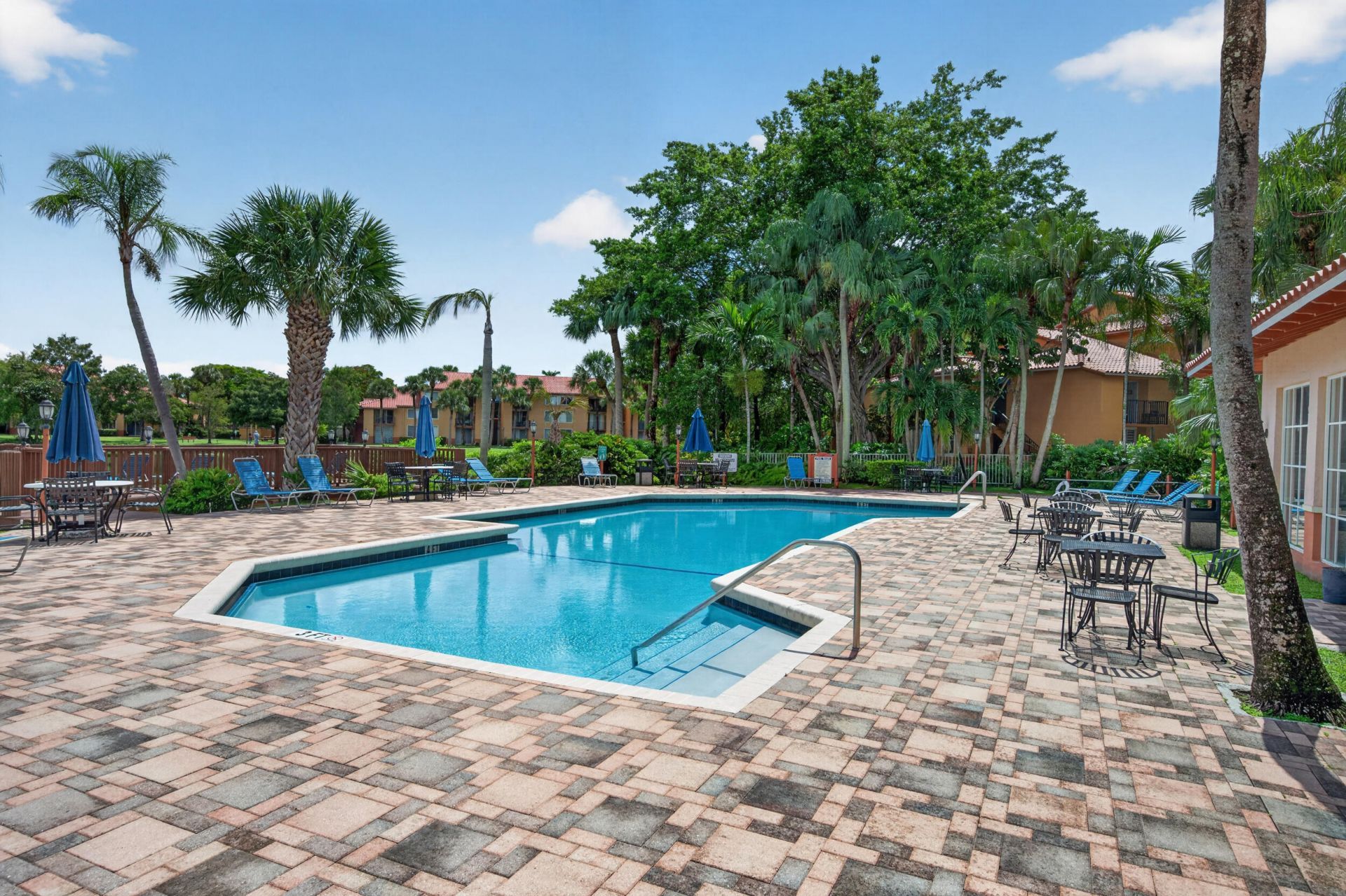 10765 Cleary Boulevard, Unit 307, Plantation, FL 33324 Photo