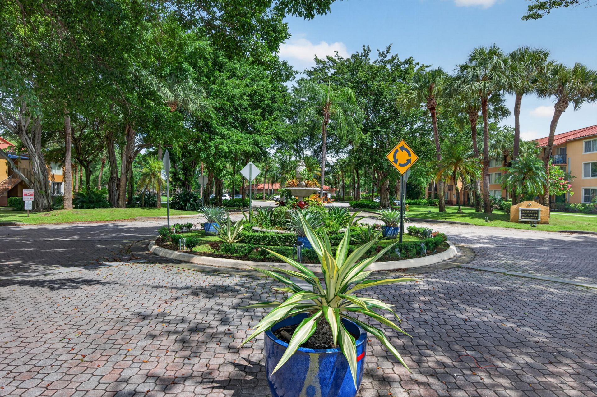 10765 Cleary Boulevard, Unit 307, Plantation, FL 33324 Photo
