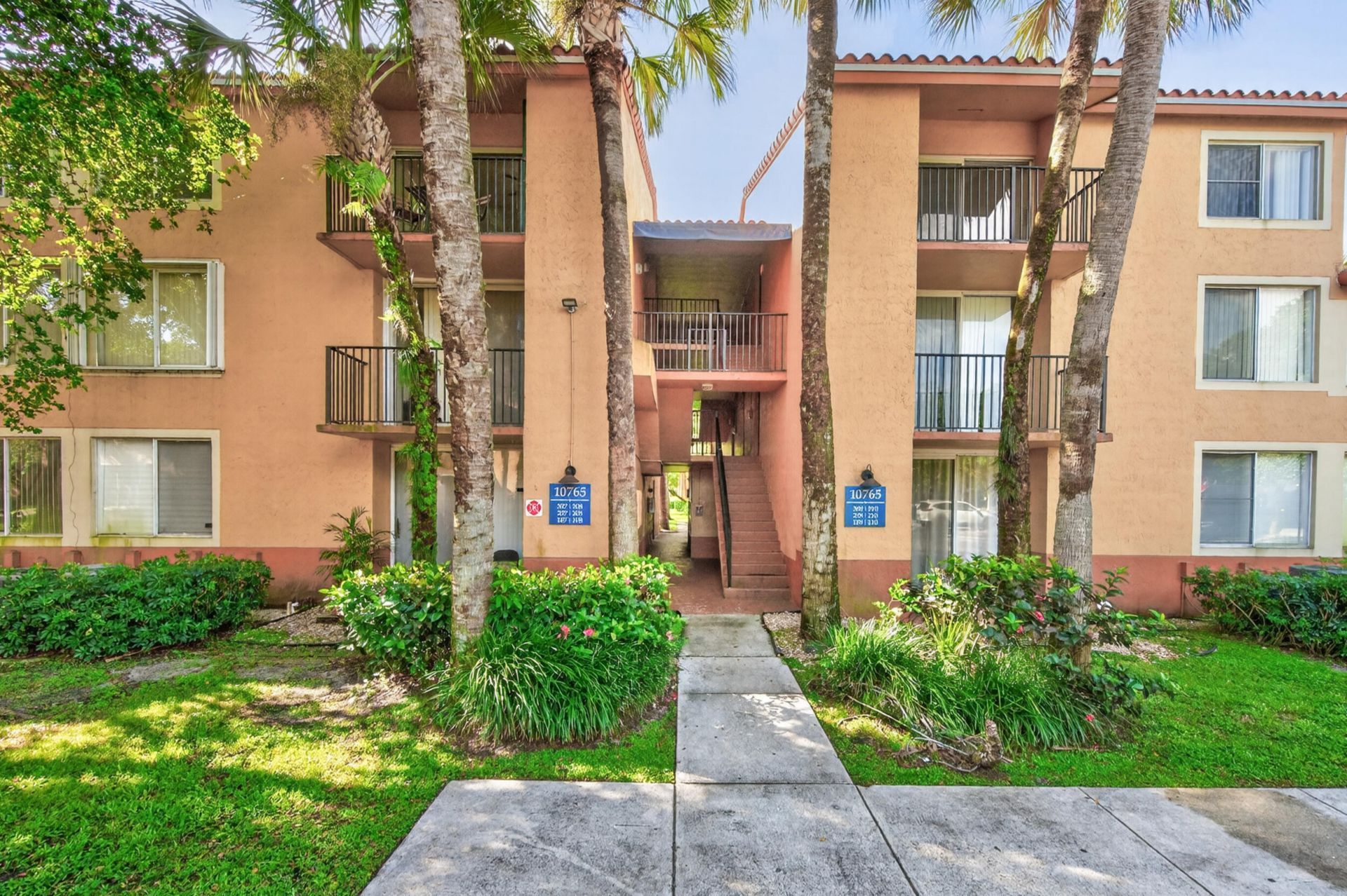 10765 Cleary Boulevard, Unit 307, Plantation, FL 33324 Photo