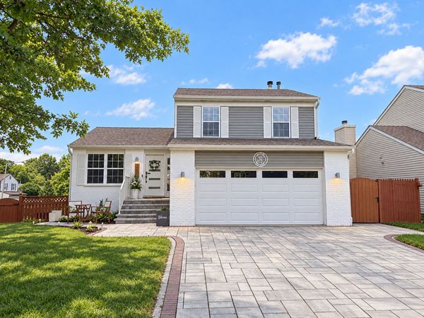 1423 PIONEER Court , Waukegan, IL 60085