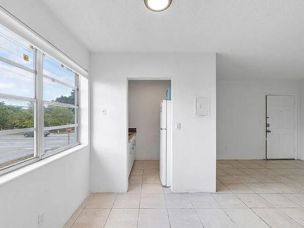 14950 N Miami Avenue, Unit 6, Miami, FL 33168