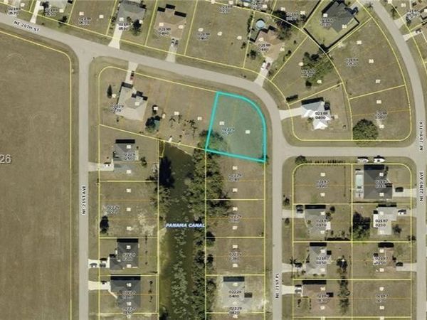 2118 NE 20th St , Cape Coral, FL 33909