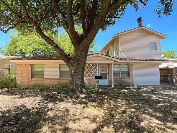 917 Bluebonnet Lane , Mesquite, TX 75149