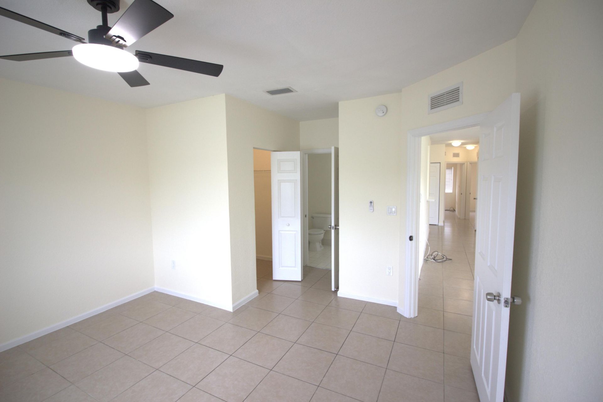 1145 Golden Lakes Boulevard, Unit 723, West Palm Beach, FL 33411 Photo