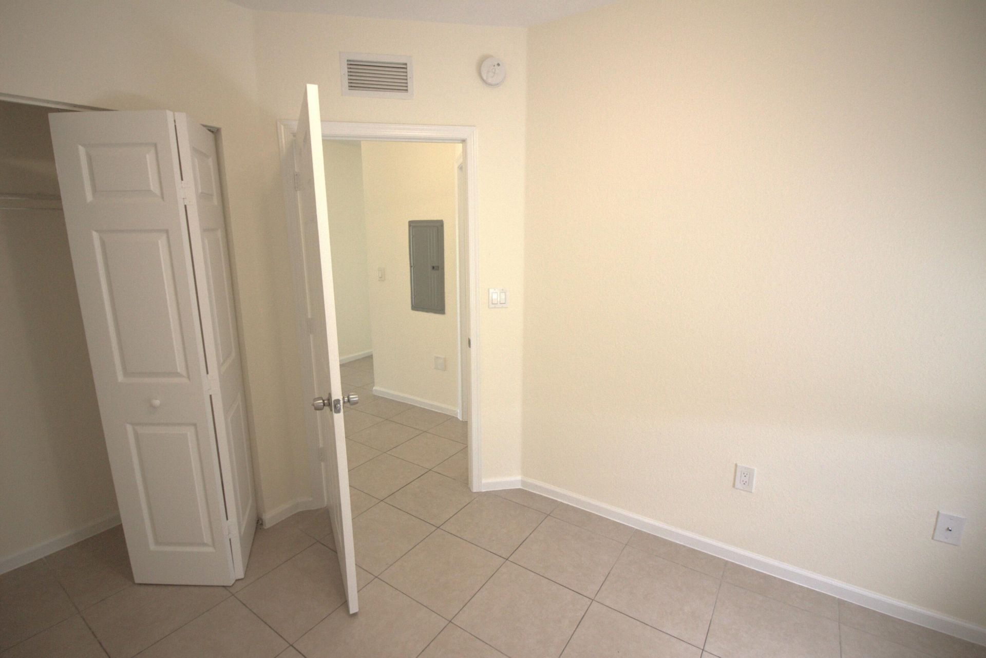 1145 Golden Lakes Boulevard, Unit 723, West Palm Beach, FL 33411 Photo