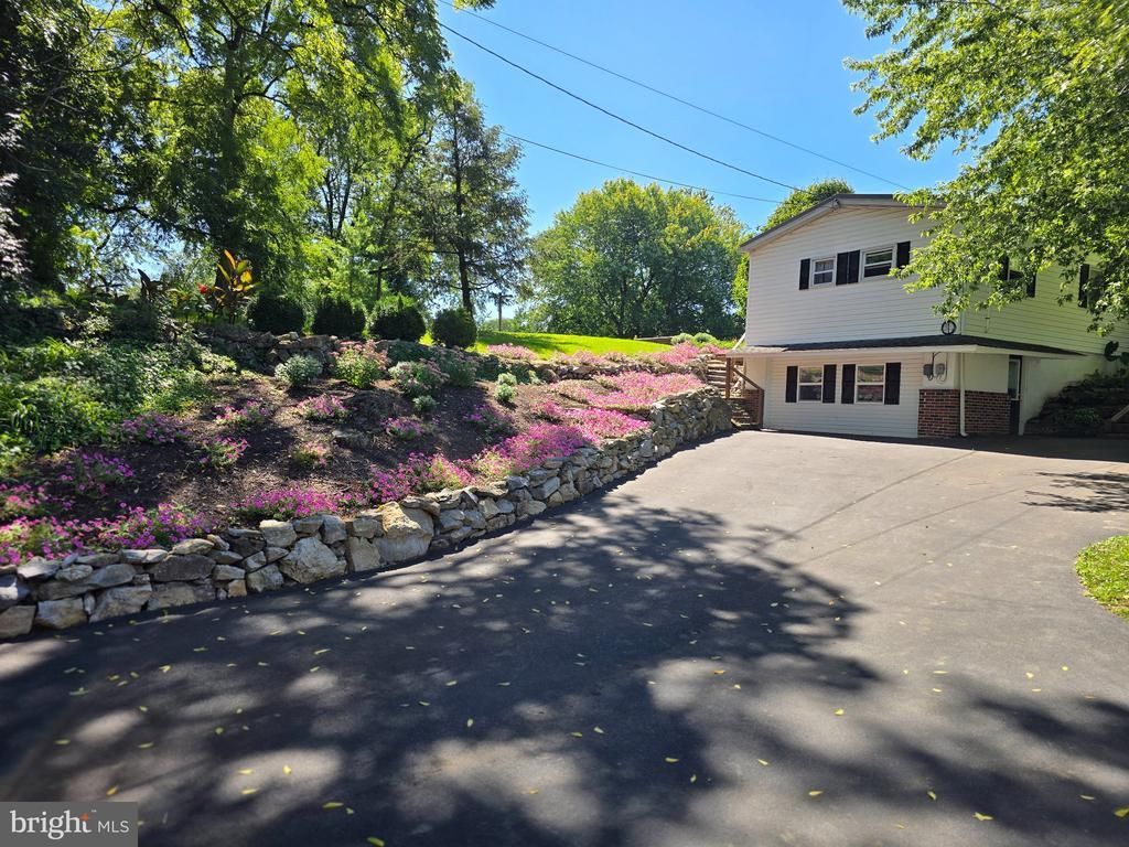 28 LILY LANE , FLEETWOOD, PA 19522