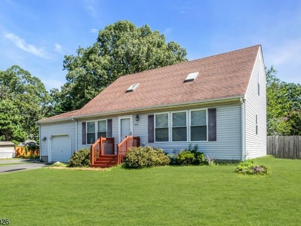513 Harding Ave, Toms Rivership, NJ 08753
