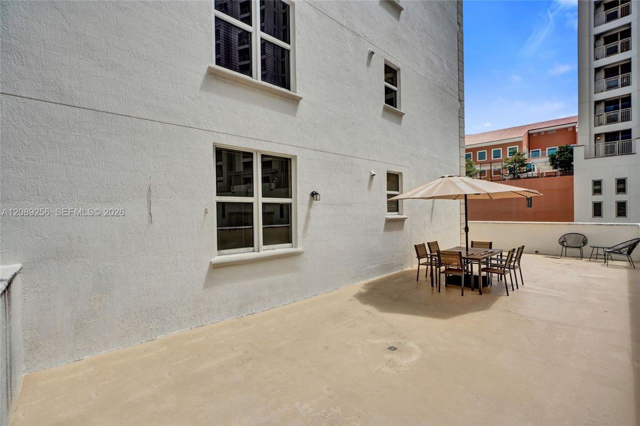 2030 S Douglas Rd, Unit 401, Coral Gables, FL 33134 Photo