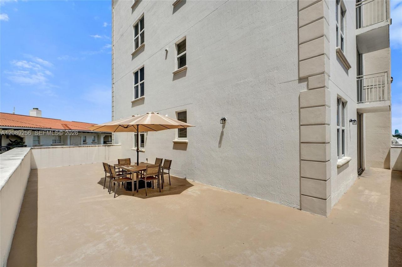 2030 S Douglas Rd, Unit 401, Coral Gables, FL 33134 Photo