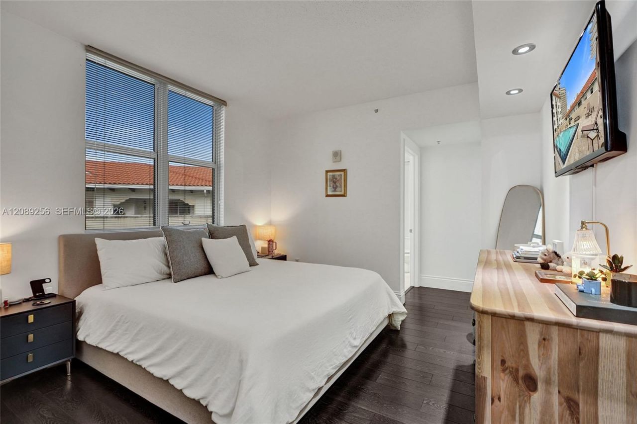 2030 S Douglas Rd, Unit 401, Coral Gables, FL 33134 Photo