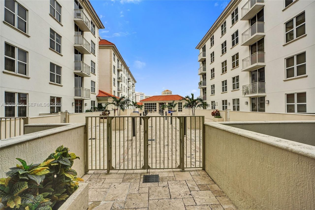2030 S Douglas Rd, Unit 401, Coral Gables, FL 33134 Photo