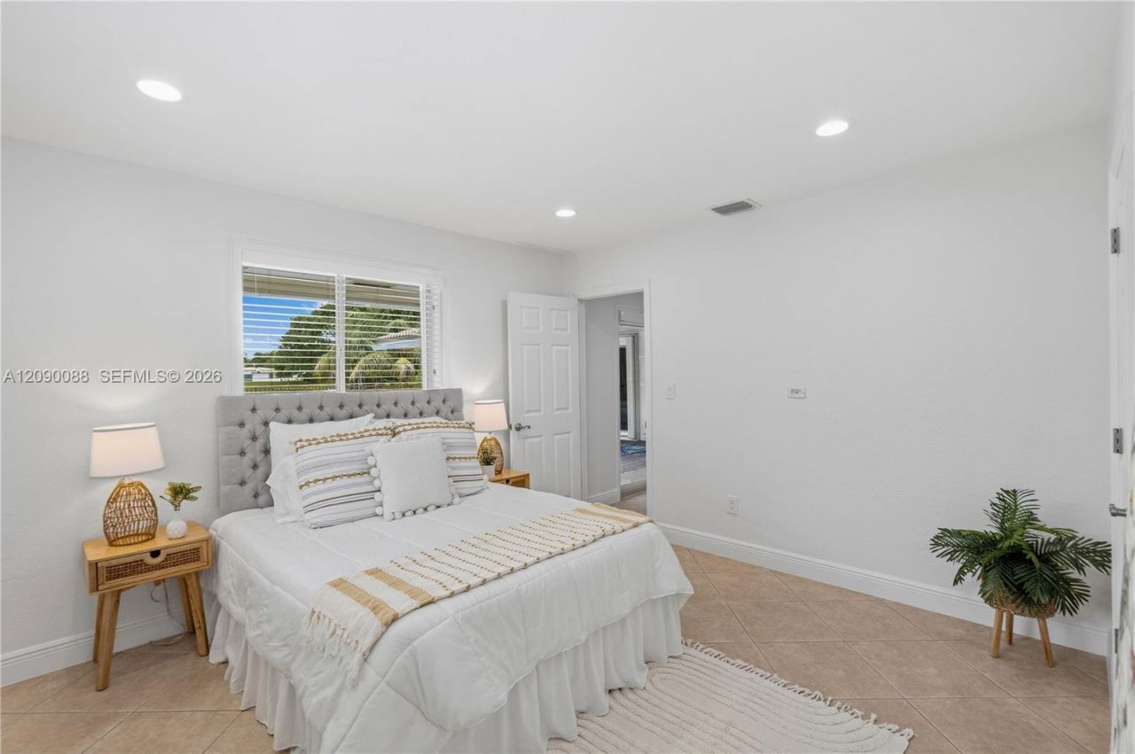 7311 Sabal Dr, Miami Lakes, FL 33014 Photo