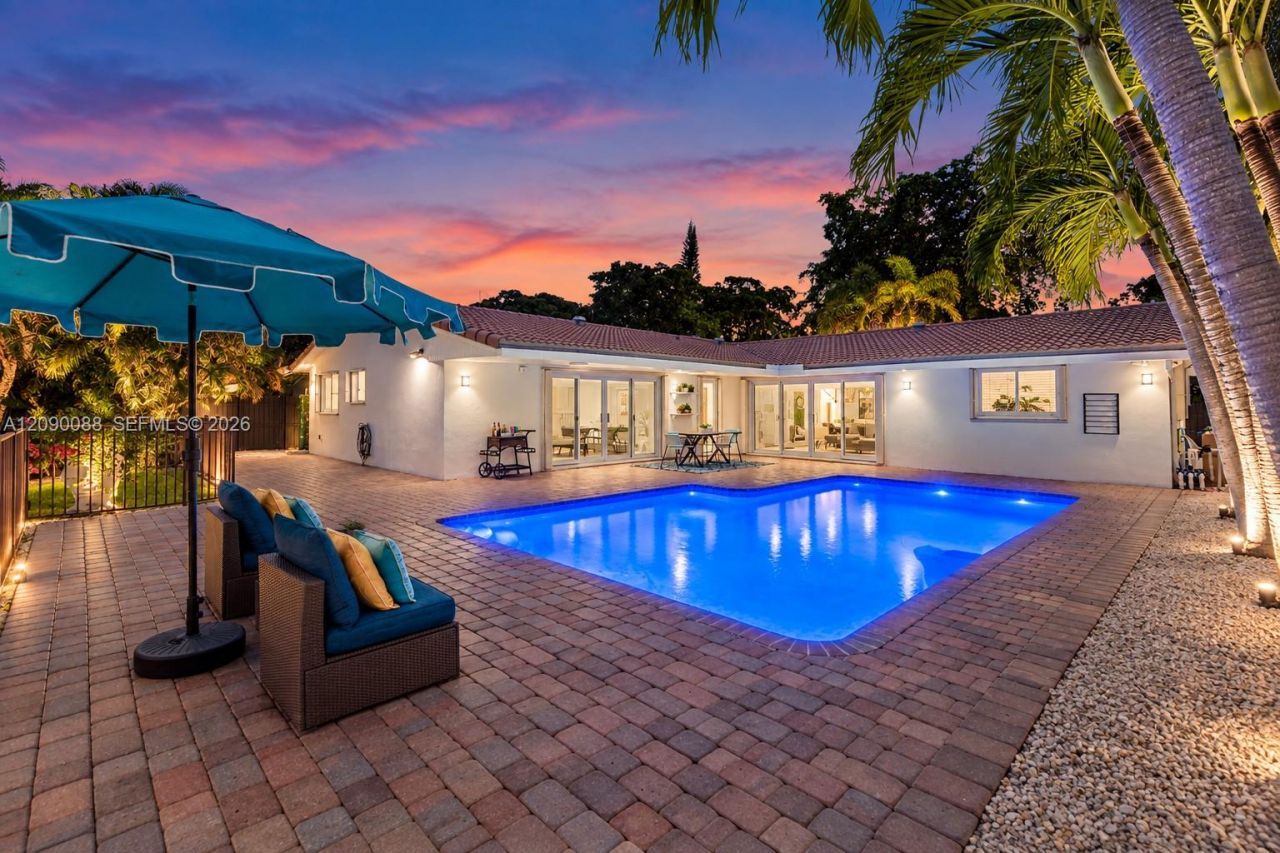7311 Sabal Dr, Miami Lakes, FL 33014 Photo