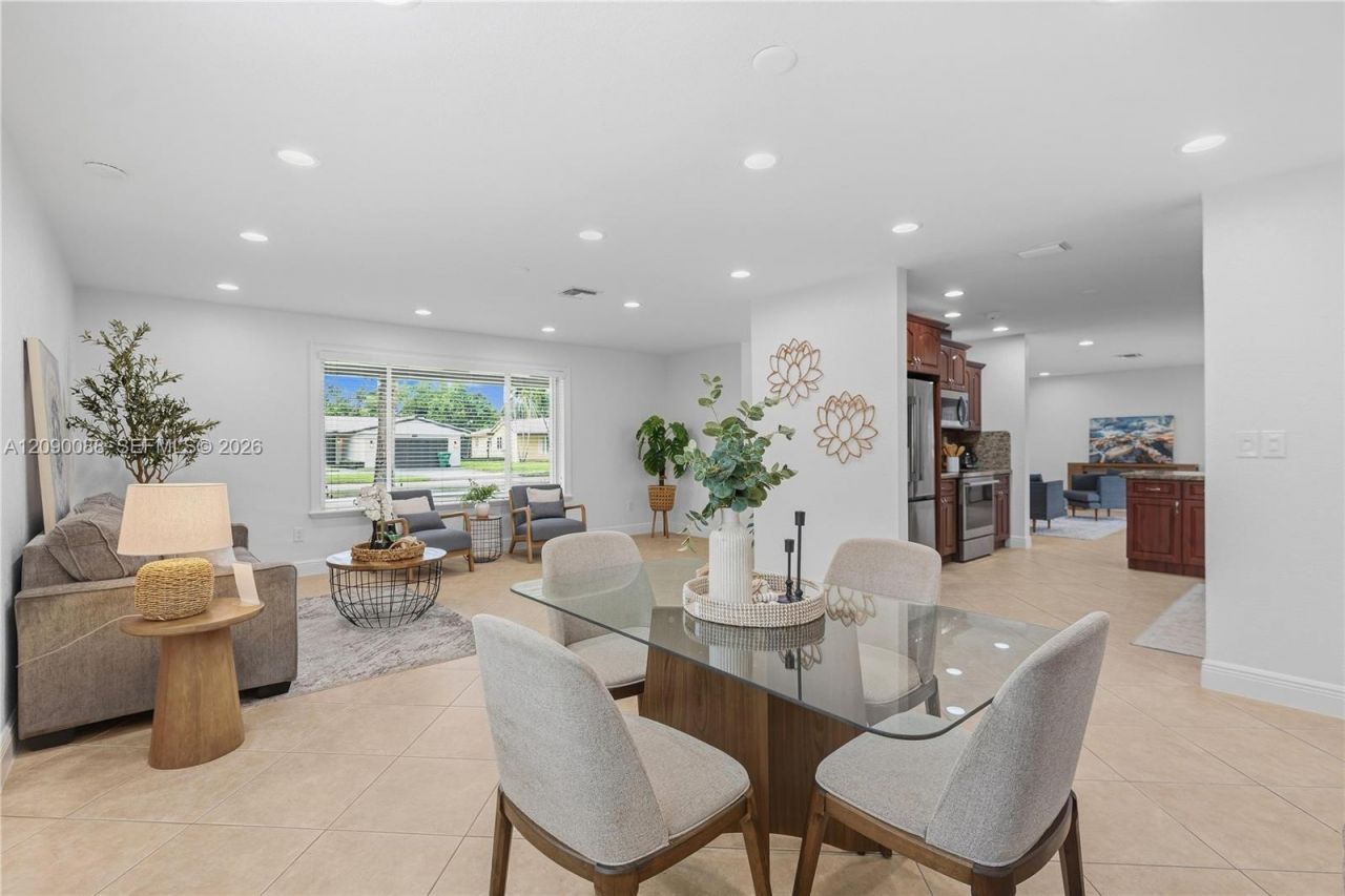 7311 Sabal Dr, Miami Lakes, FL 33014 Photo