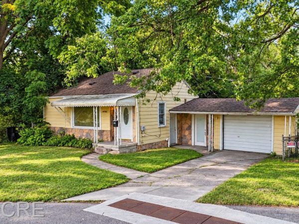 19762 Shiawassee Drive, Detroit, Mi 48219