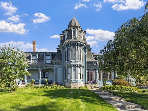 139 Methuen St., Lowell, MA 01850