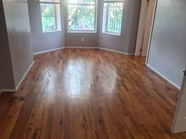 6315 S Eberhart Avenue , Chicago, IL 60637