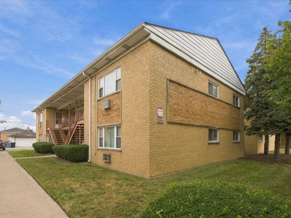 6206 W 64th Place , Unit 101, Chicago, IL 60638