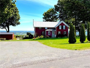 2286 Perry Shumaker Road , Oriskany Falls, NY 13425