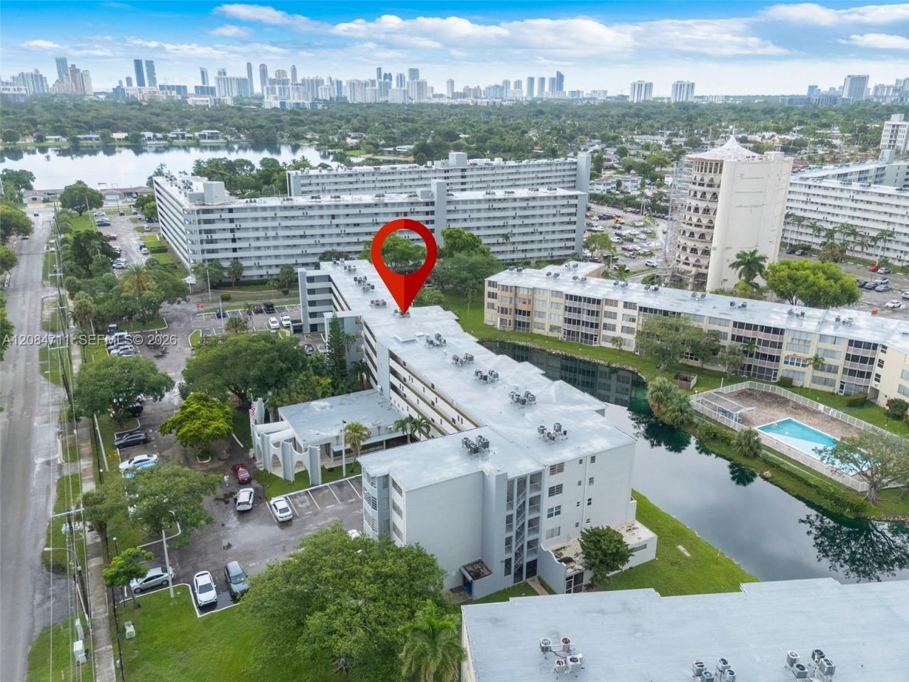 1700 NE 191st St, Unit 508, Miami, FL 33179 Photo