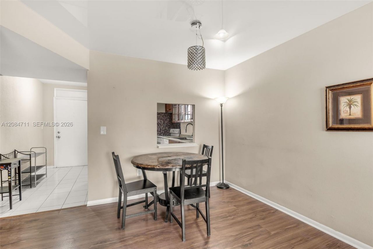 1700 NE 191st St, Unit 508, Miami, FL 33179 Photo