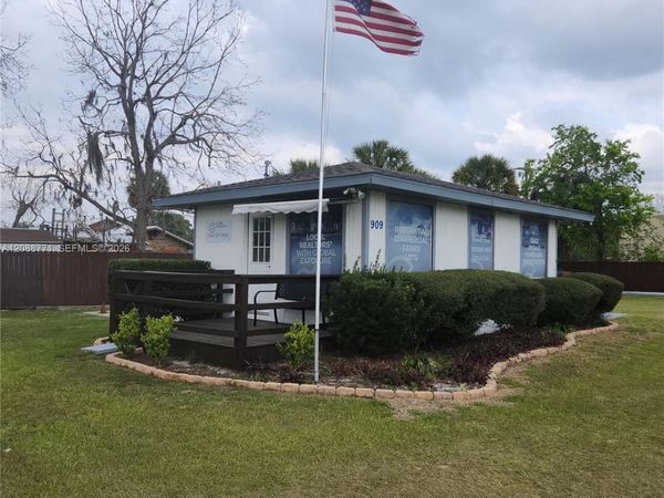 909 SW 10th St (HWY 200) , Ocala, FL 34471
