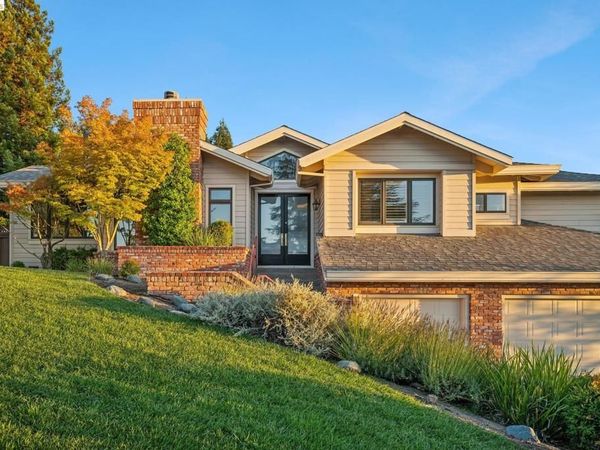 1920 Joseph Dr, Moraga, CA 94556