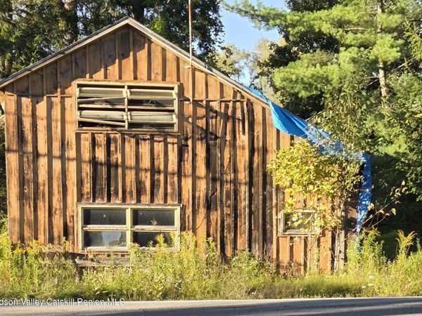 5956 New York 81 , Greenville, NY 12083