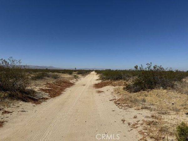 17700 E Ave T8, Palmdale, CA 93591