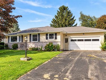 75 Astronaut Drive, Rochester, NY 14609