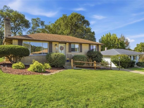 2775 Somia Drive , Parma, OH 44134