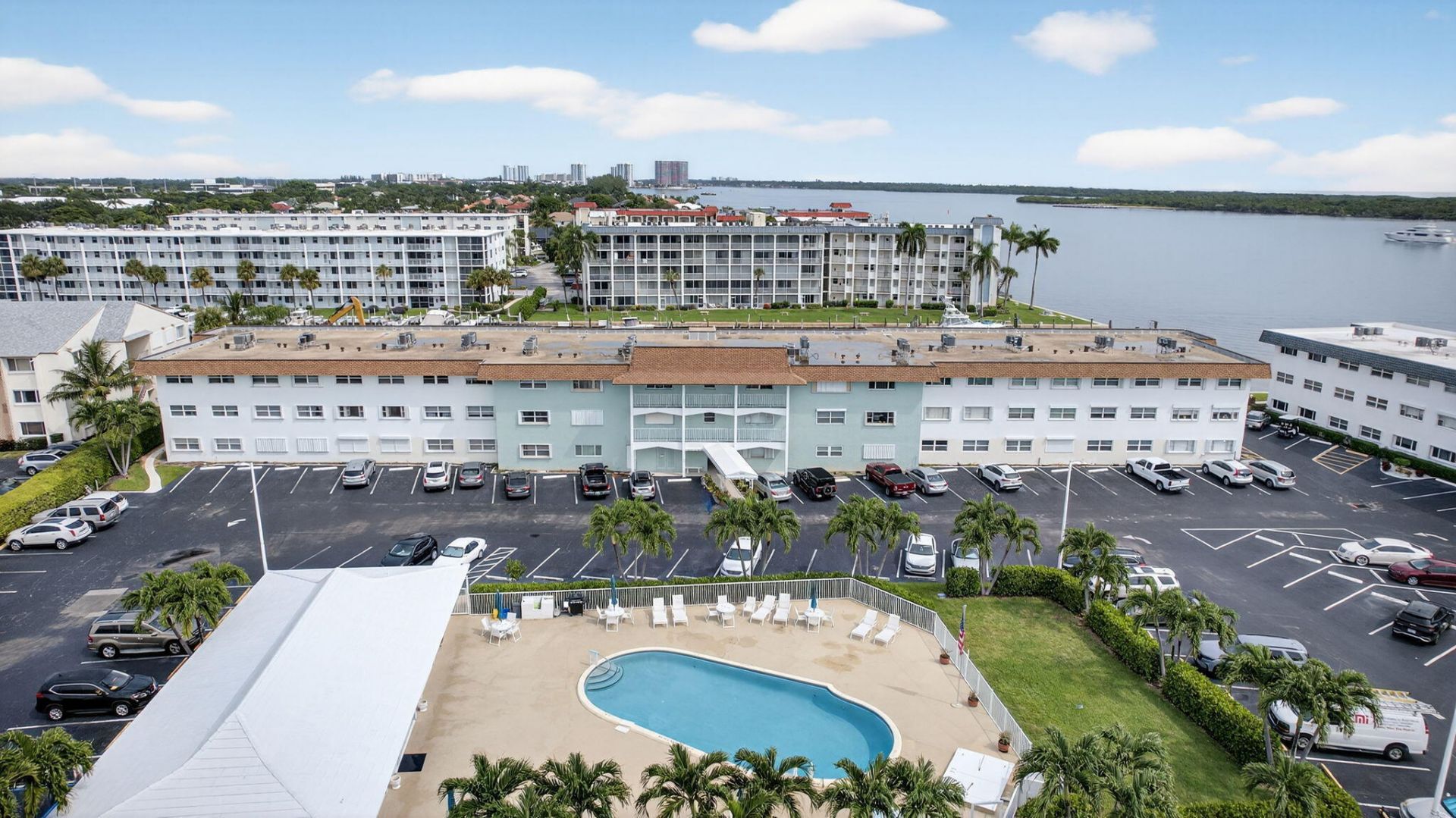 111 Shore Court, Unit 301, North Palm Beach, FL 33408 Photo