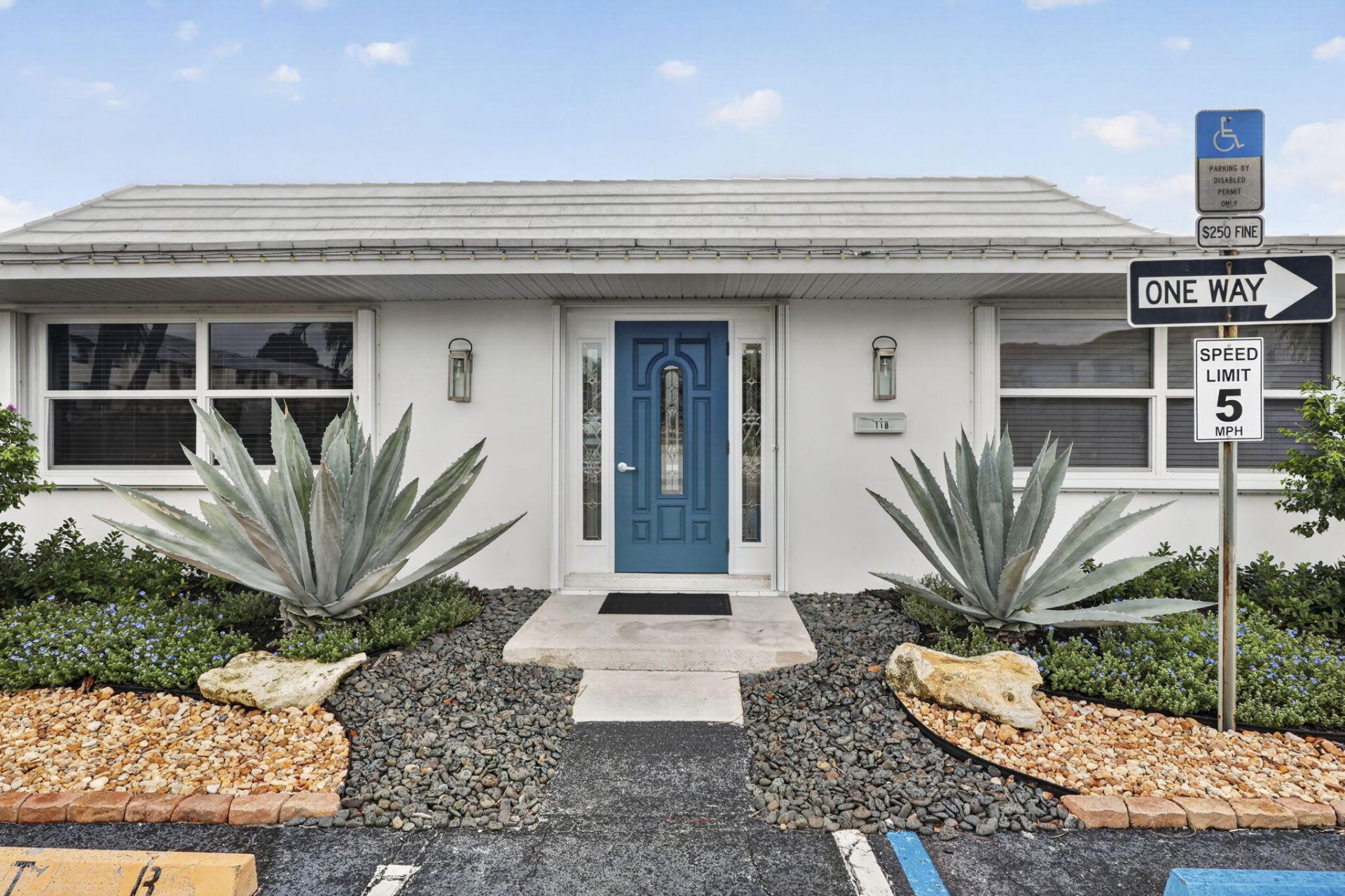 111 Shore Court, Unit 301, North Palm Beach, FL 33408 Photo