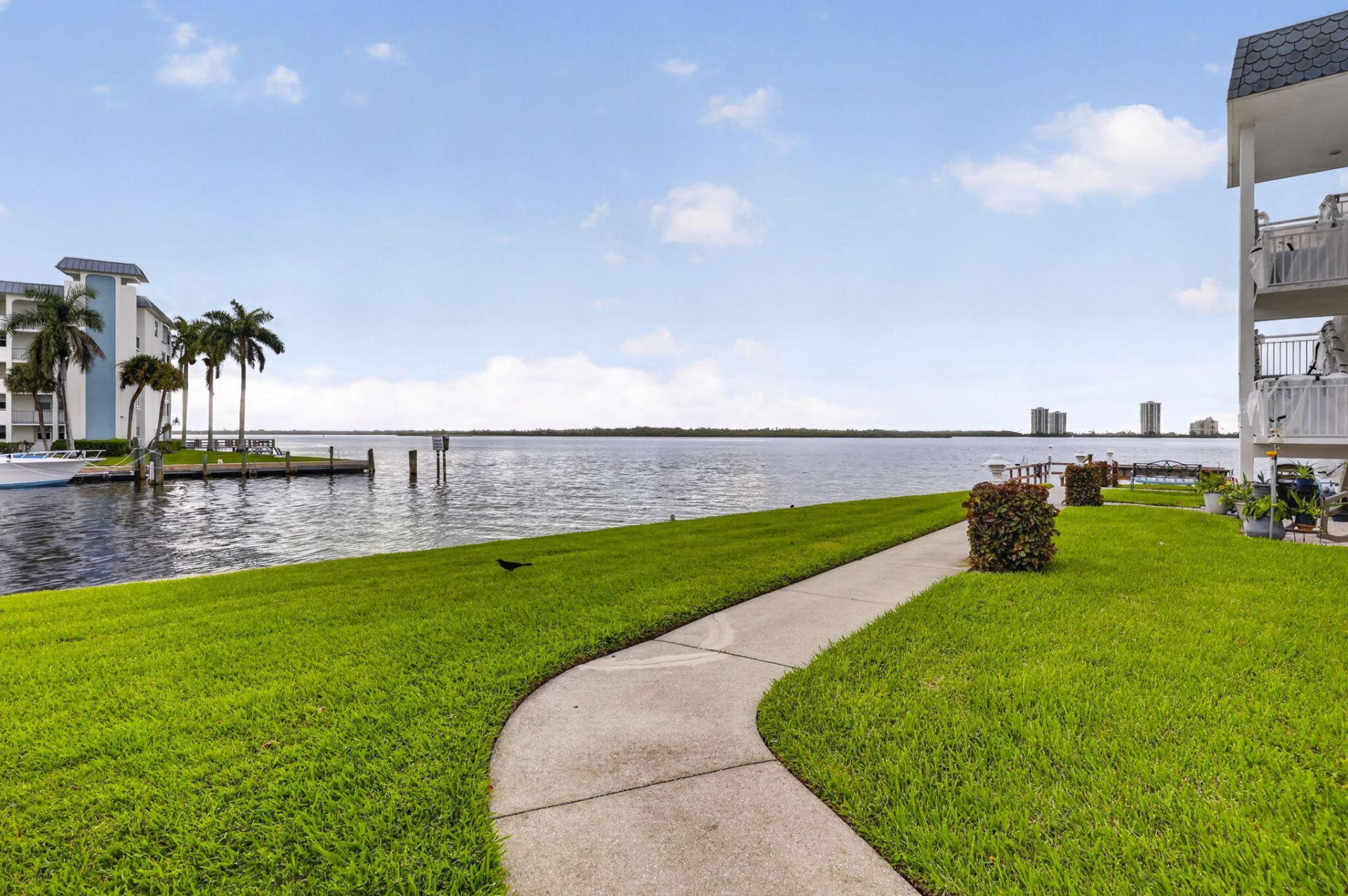 111 Shore Court, Unit 301, North Palm Beach, FL 33408 Photo