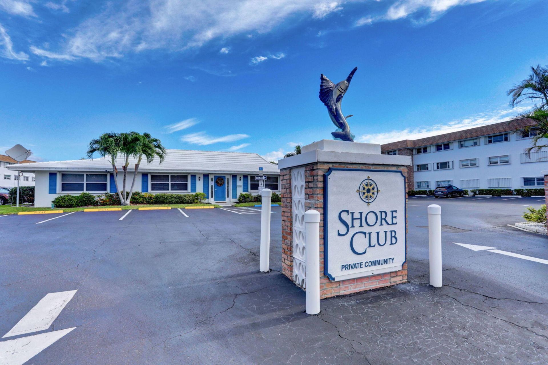 111 Shore Court, Unit 301, North Palm Beach, FL 33408 Photo