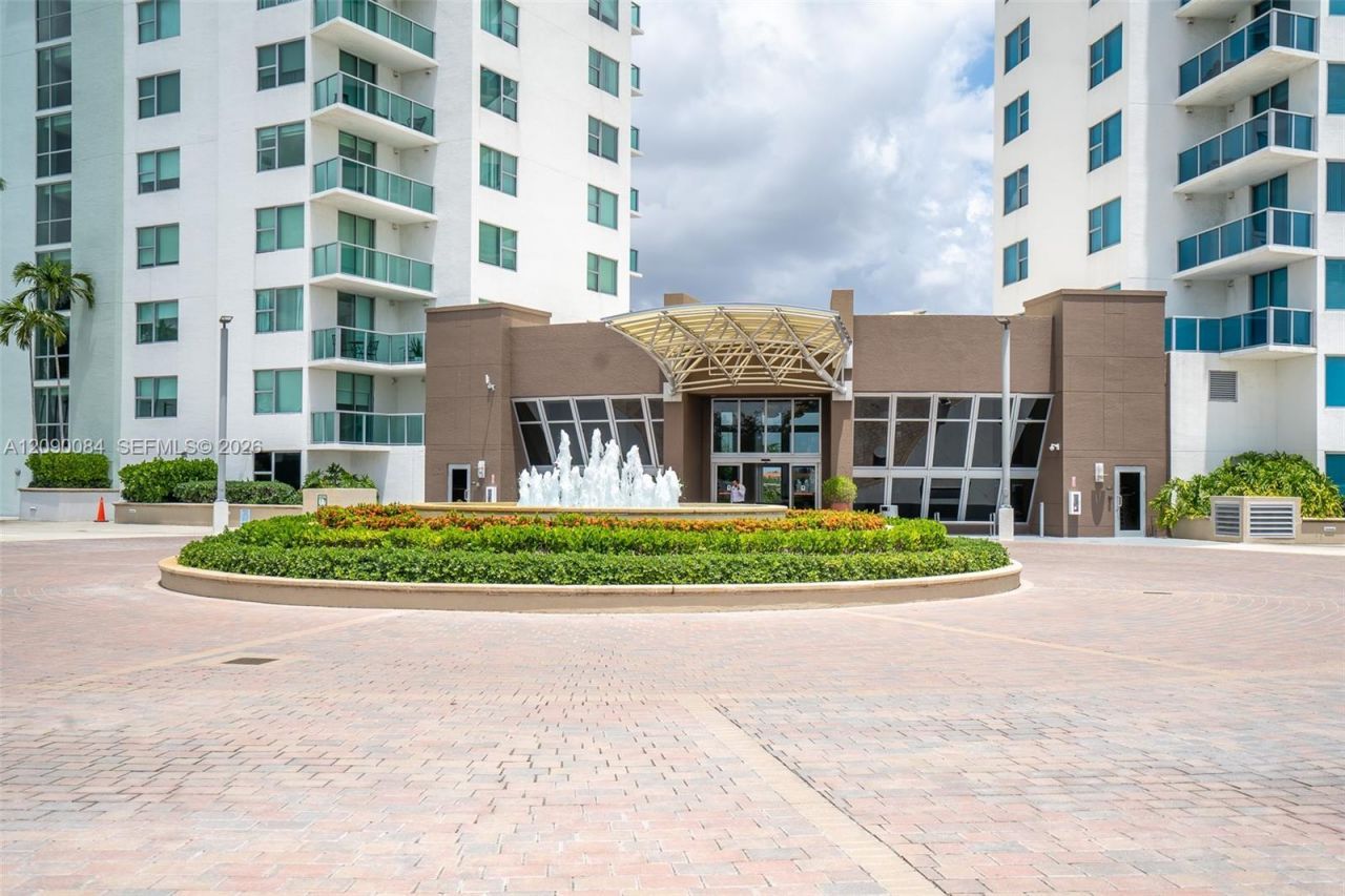 2641 N Flamingo Rd , Unit 1603N, Sunrise, FL 33323 Photo