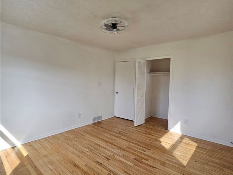 33158 Lakeshore Boulevard , Eastlake, OH 44095 Photo 19